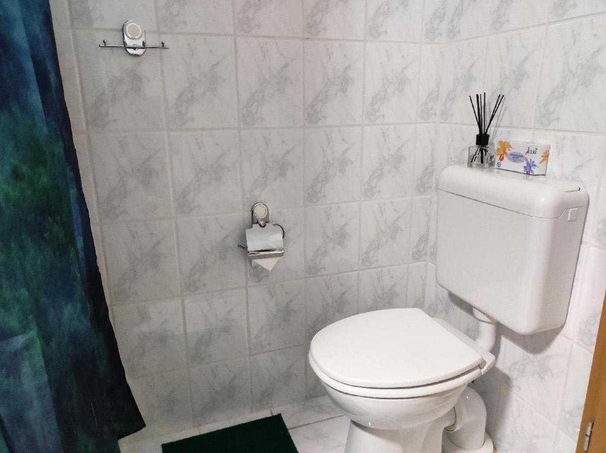 Ferienwohnung Schaefer Mit Direktem Zugang Zum Garten Windberg Eksteriør billede